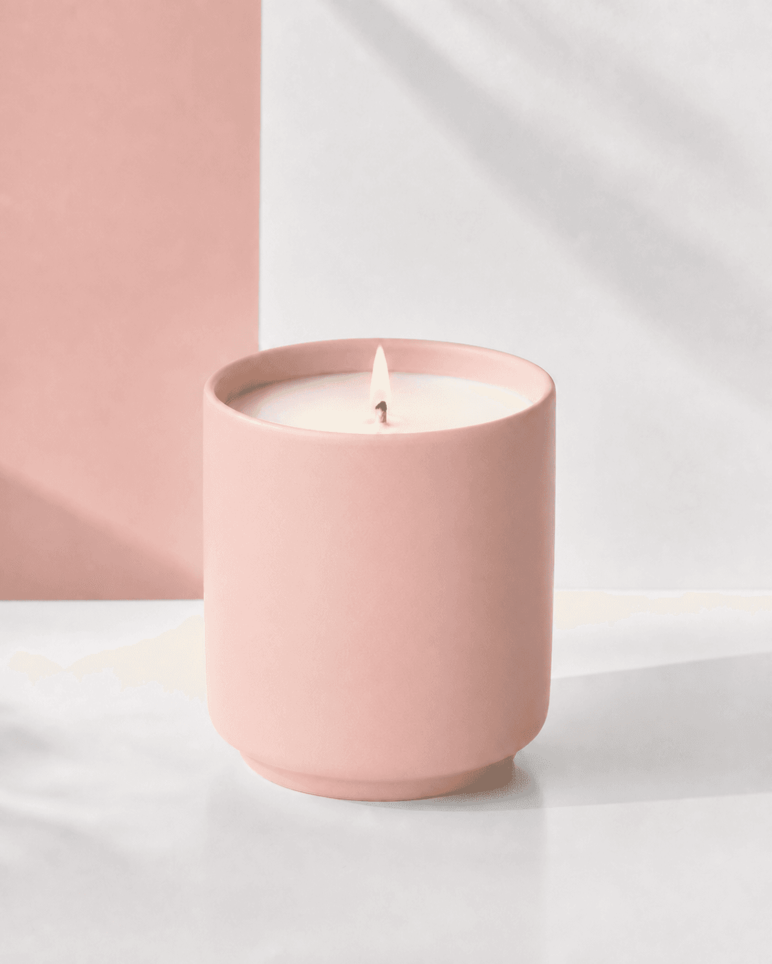 شمع معطر آرام، رنگ صورتی مهآلود